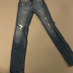 Hollister Women’s Distressed Skinny Jeans - Blue